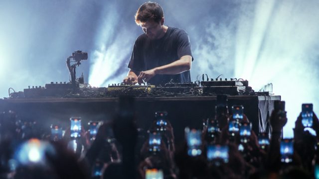 Fred Again.. Kicks Off Indian Tour: A Must-See for Music Fans