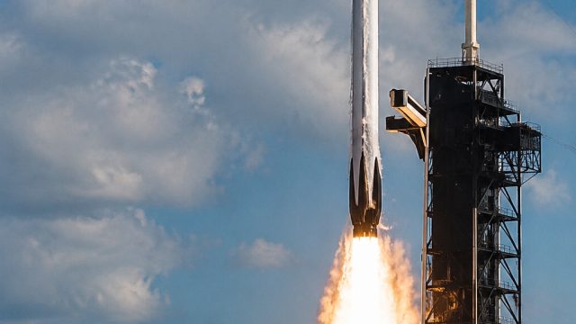 SpaceX's Bold Financial Maneuver: Expanding Debt While Reducing Costs | slot tanpa deposit 2021 lang