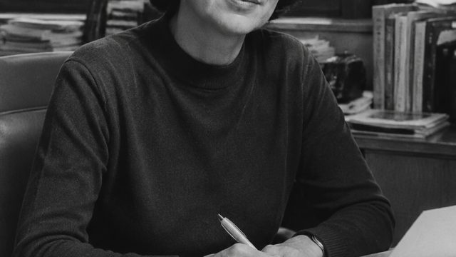 Remembering Elizabeth Arnold: A Trailblazer in Journalism | lyric a whole new world zayn malik, indo
