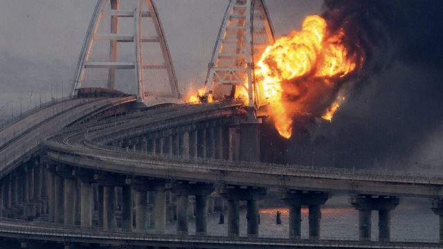 Ukraine Targets Key Bridge to Impact Crimea's Supplies | gencare, garuda slot88, madame destiny mega